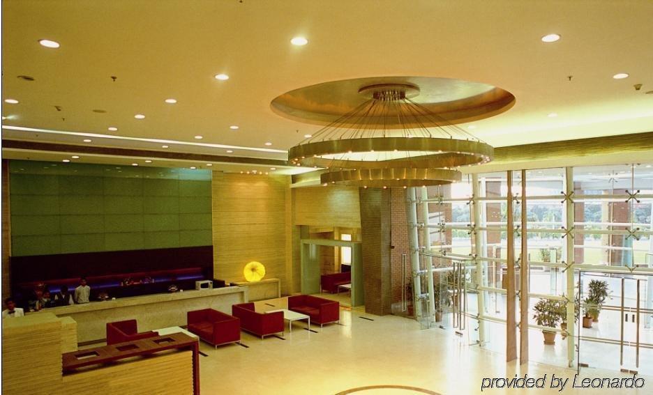 Nirvana Luxury Hotel L Ludhiana Interno foto