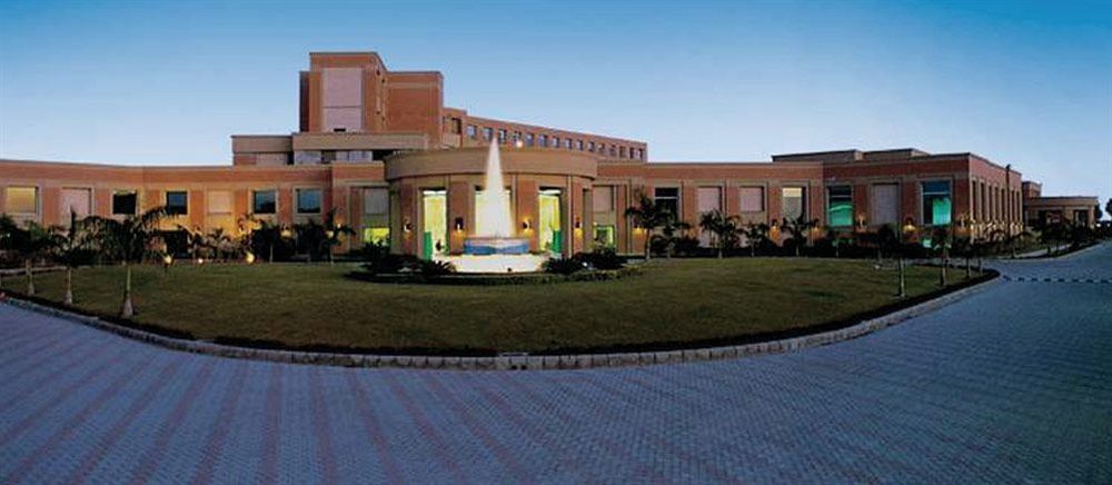 Nirvana Luxury Hotel L Ludhiana Esterno foto